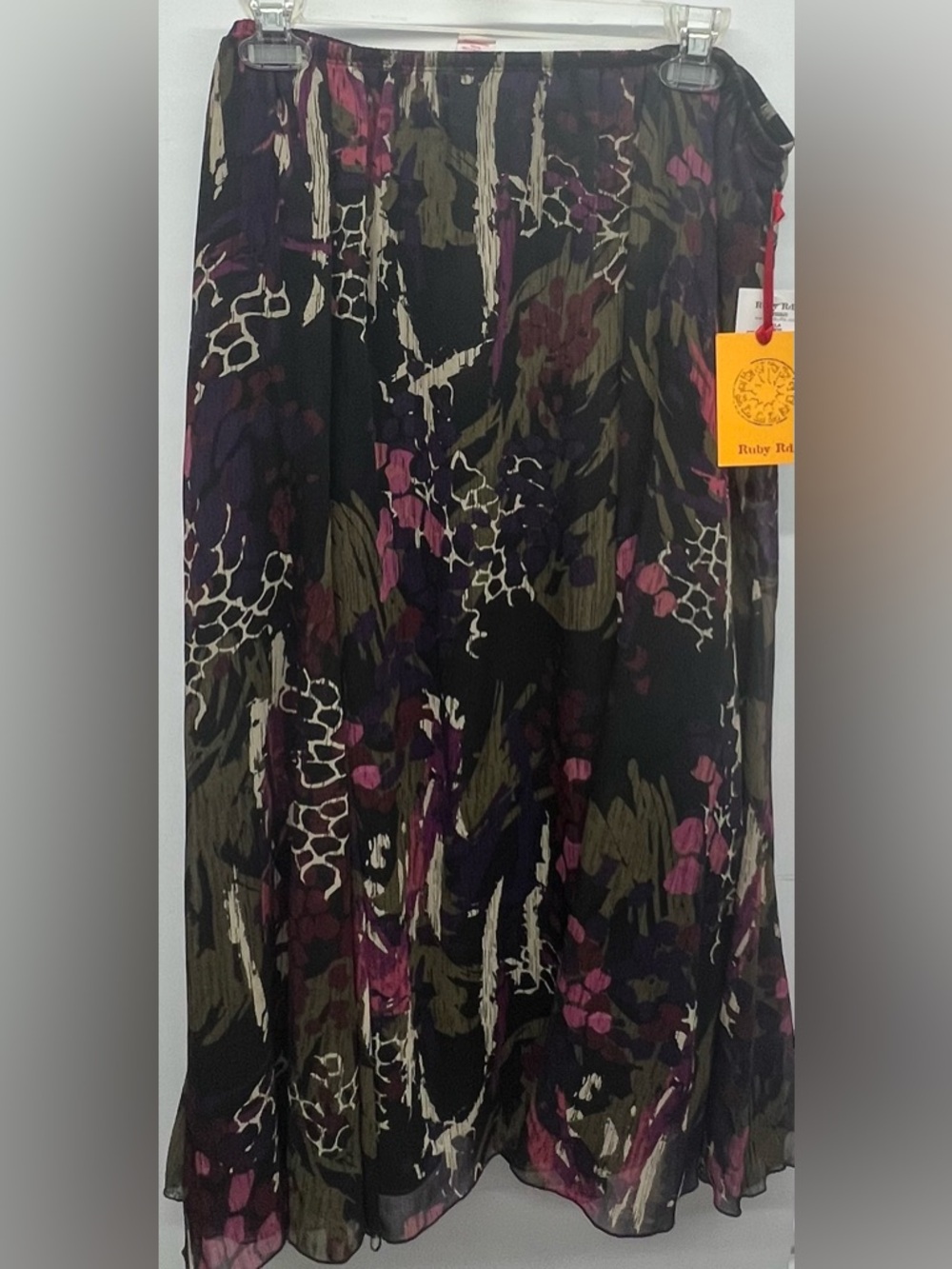 NWT Ruby RD Plus Sz 22W Floral Print Skirt With stretch waist band Purple Black